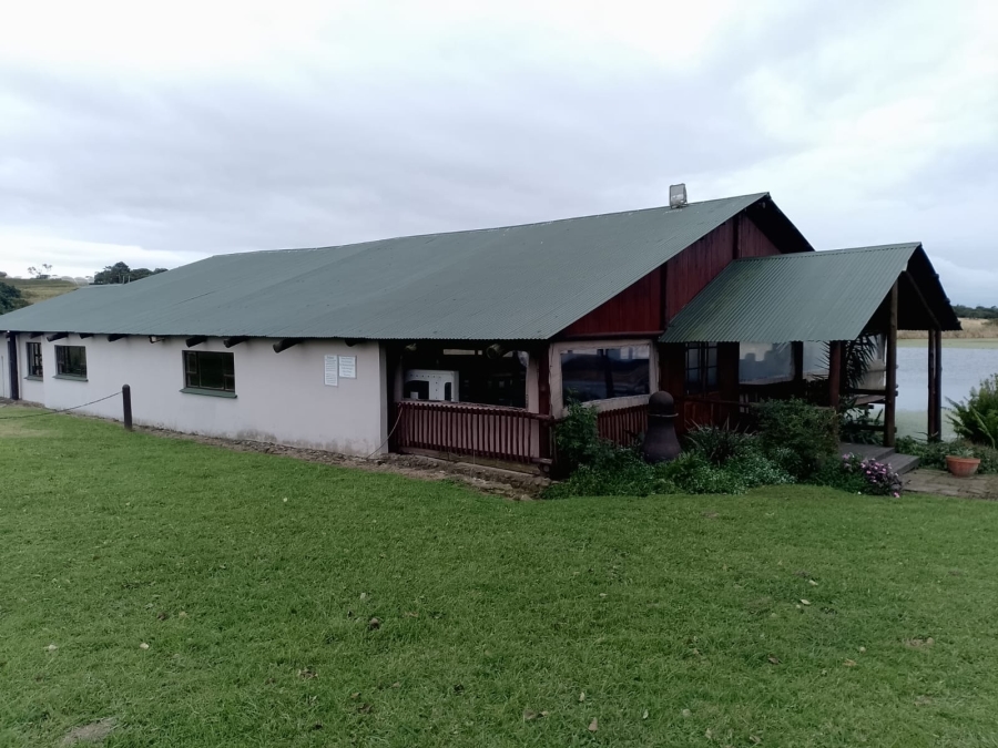 To Let commercial Property for Rent in Sunrise On Sea Eastern Cape